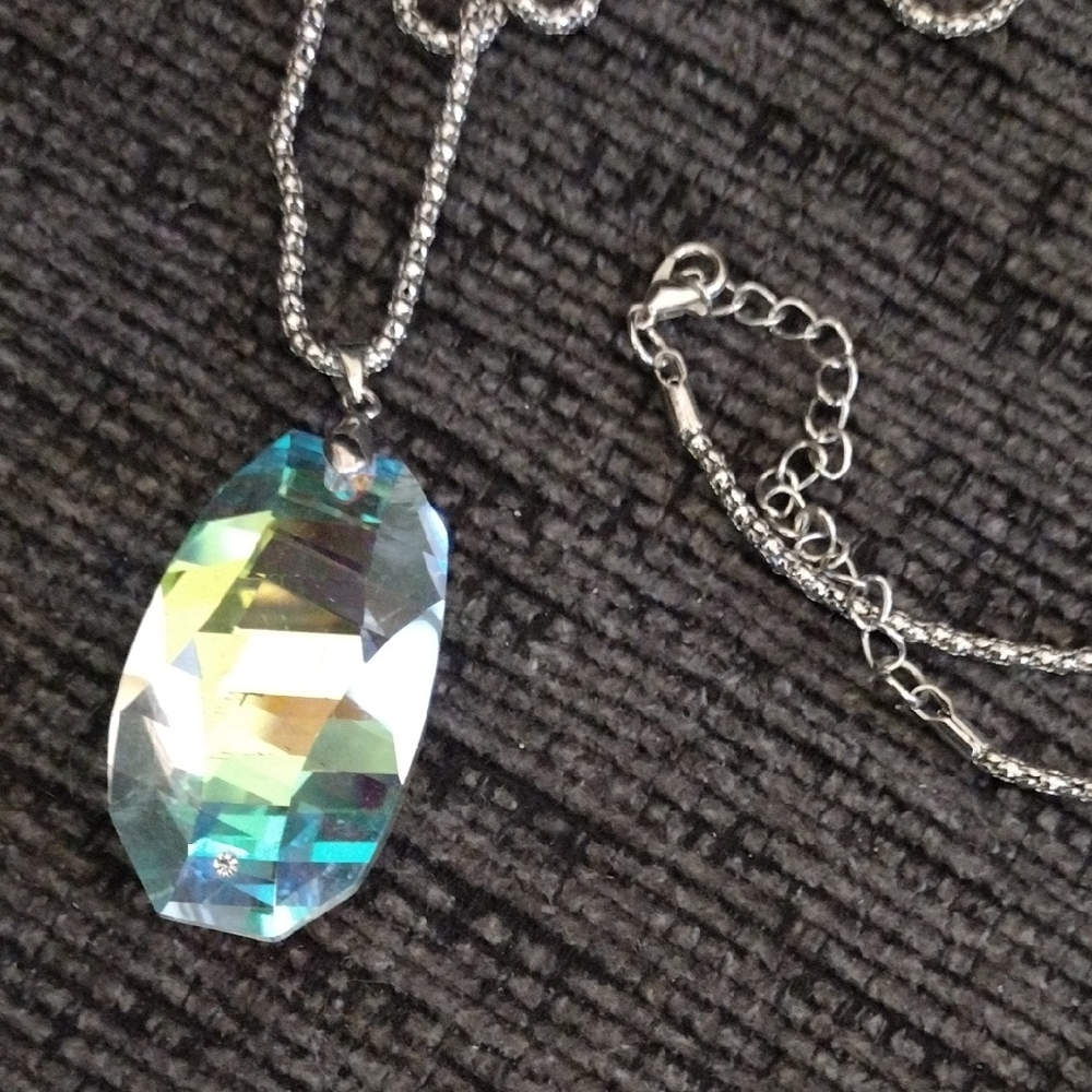 Dazzling Silver Necklace with Iridescent Pendant - Picture 2 of 2